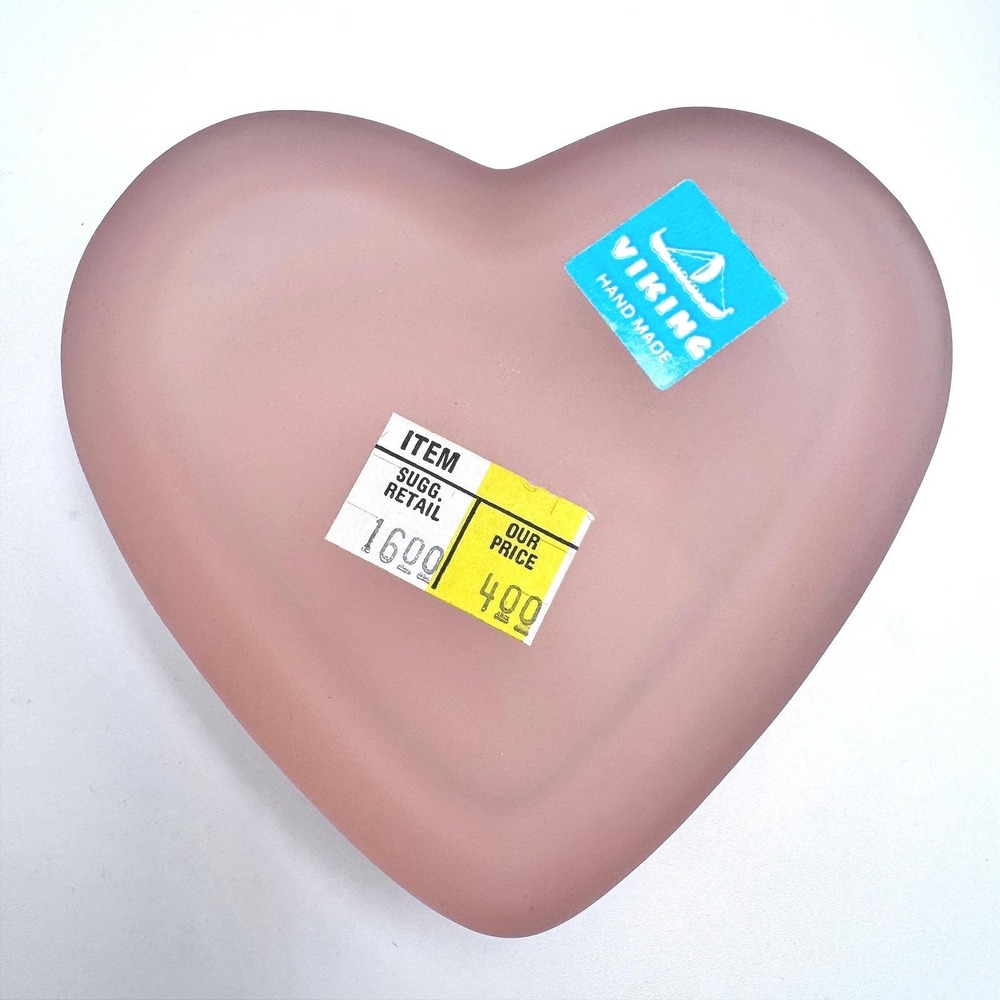 Viking Handmade Pink Satin‎ Glass Heart Box w Lid Frosted Trinket Dish Coquette